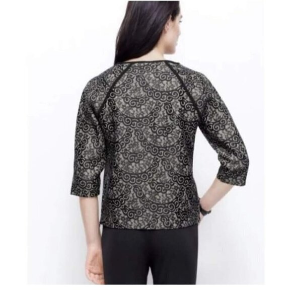 Ann Taylor 🤩  Bonded Black Lace Top Excellent Condition Large - Picture 2 of 7